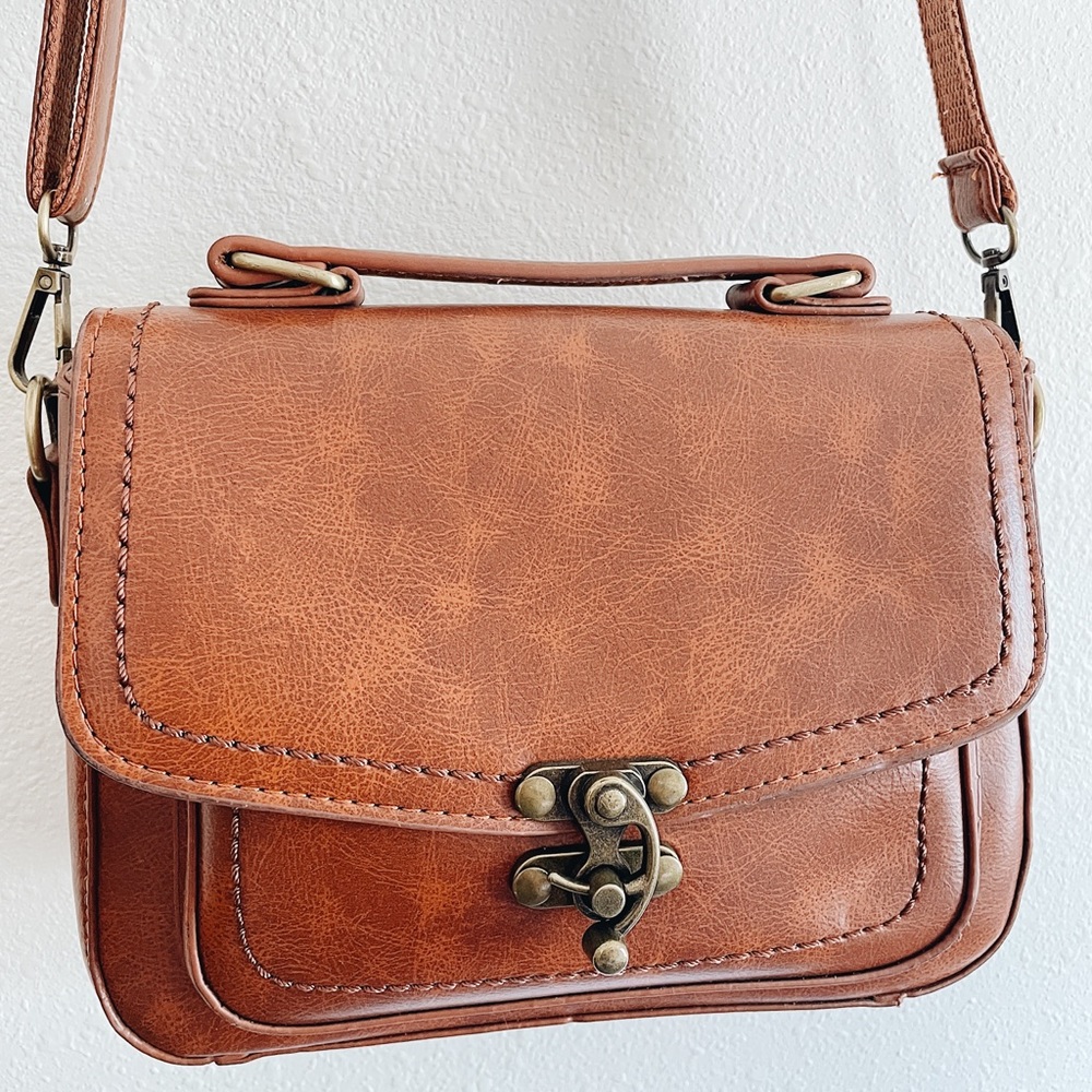 Purse.